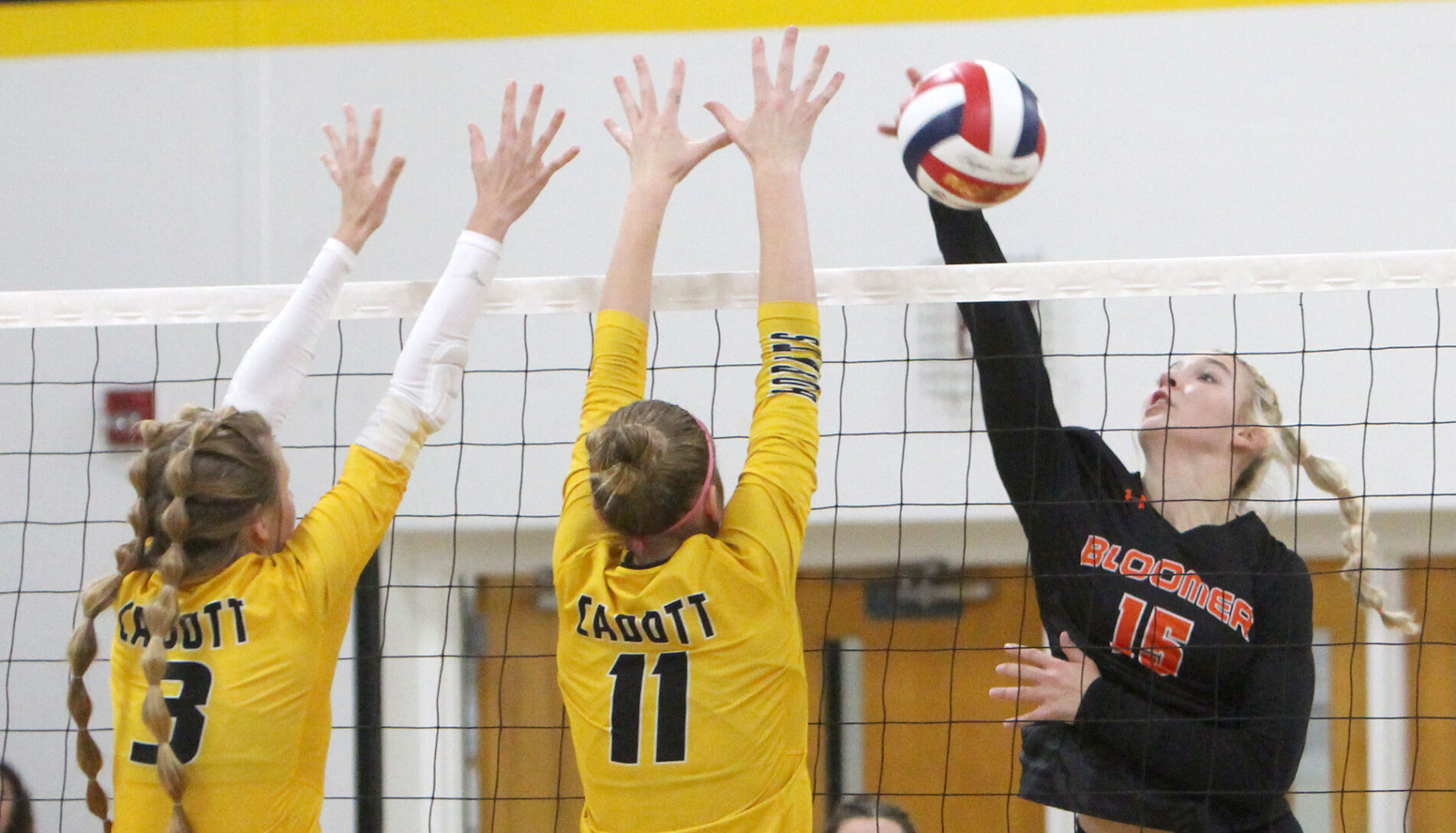 Bloomer at Cadott volleyball 9-13-22